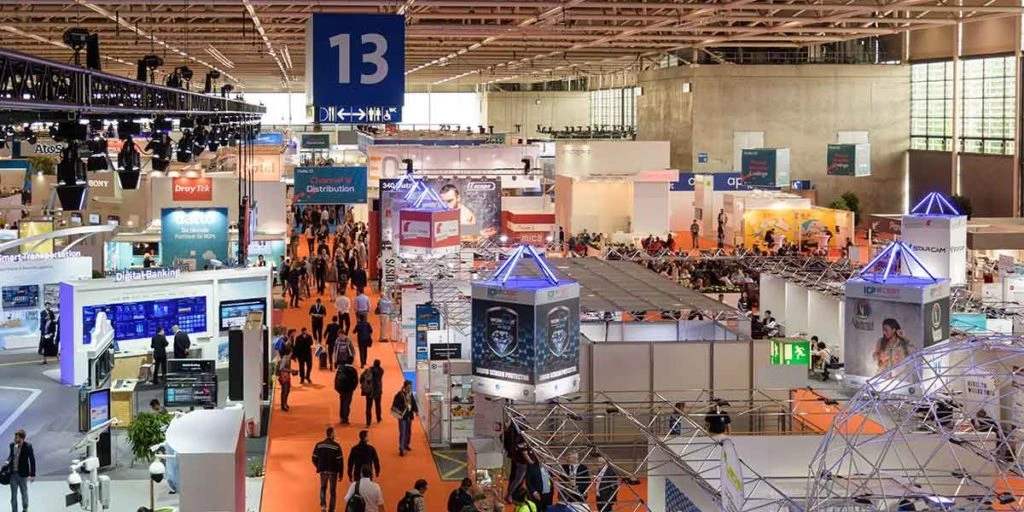 overhead view of large trade show in exhibit hall