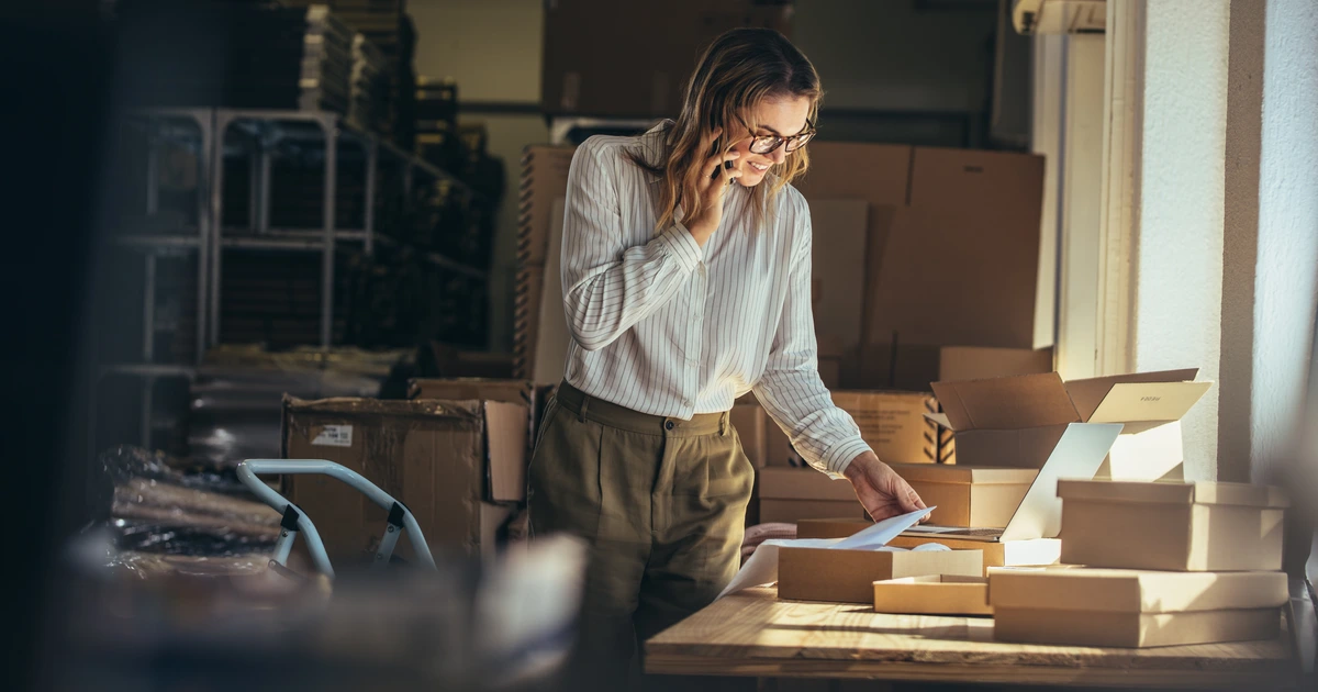 woman working on amazon fba